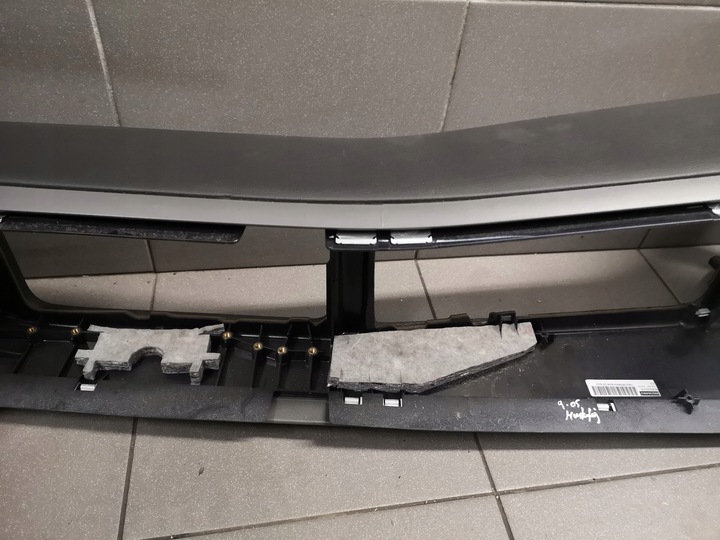 фото №15, Тунель середній чорний audi a8 d3 4e0863241d