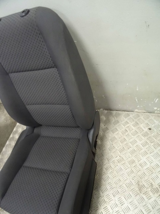 фото №5, Сиденье пассажира правое перед vw touran i nr271