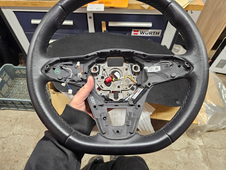 фото №5, Volkswagen golf viii руль кожаный лепестки 5h0959542a