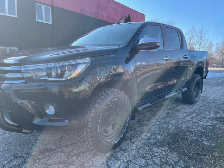 фото №15, Стальные диски john red чёрный mat 17x8 6x139,7 et20 cb 93,1 ford ranger