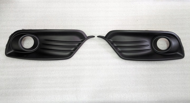 фото №1, M новий оригінал комплект l+p заглушка рамка галоген renault megane 3 261520438r