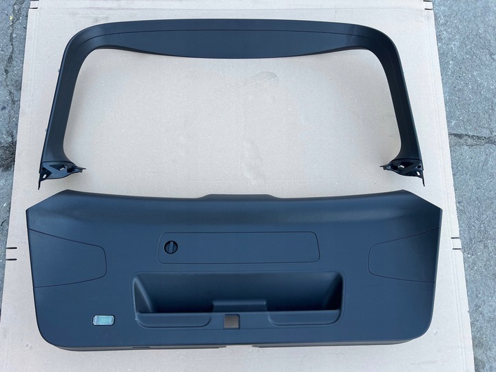 фото №1, Audi q5 80a оббивка кришки багажника 80a867979a