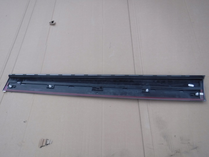 фото №4, Планка двері лівий перед audi q5 s-line 8r0853959b