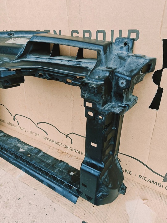 фото №4, Pas переднее усилитель vw scirocco 1k8 08-17