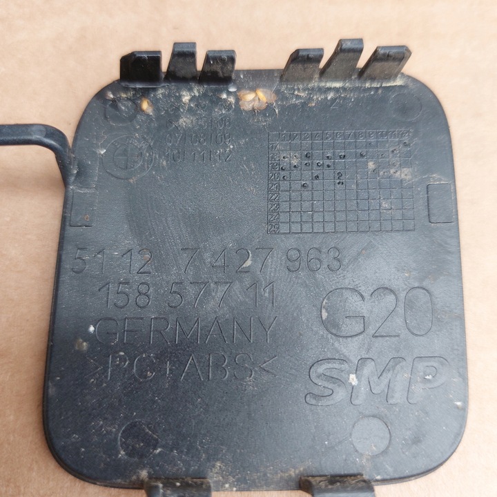 фото №5, Bmw 3 рестайлинг оригинальная заглушка фаркоп бампера зад 15857711