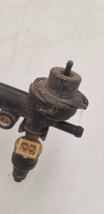 фото №9, Rover 1.4 1.8 1.6 інжектор пального планка 0280150749