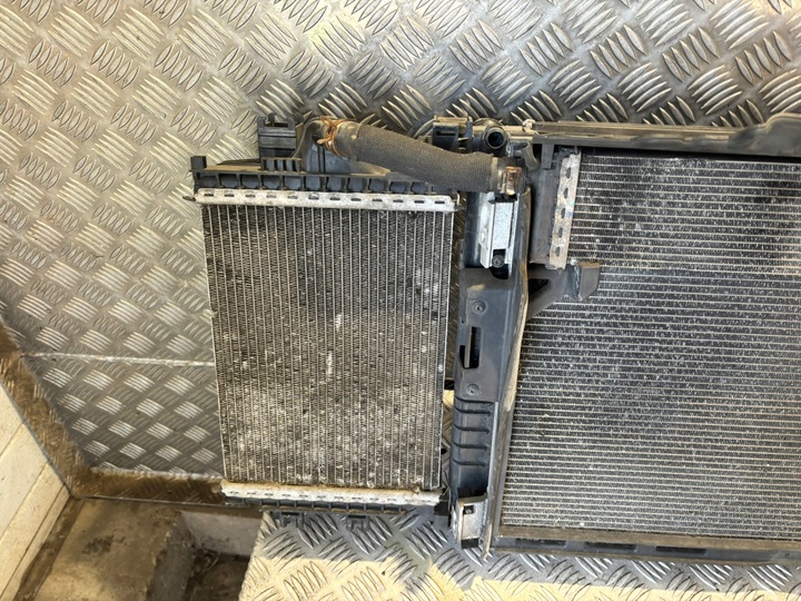 фото №3, Renault clio v 1.5 синий dci комплект радиатор 21410f270a