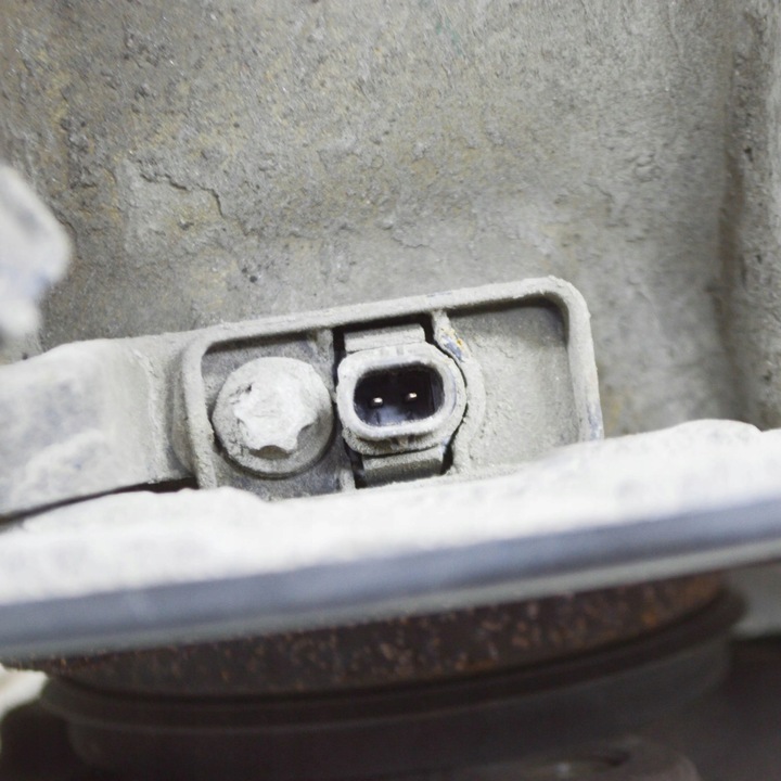 фото №8, Mercedes-benz b w247 2019 правая сторона ступица колёса заднего