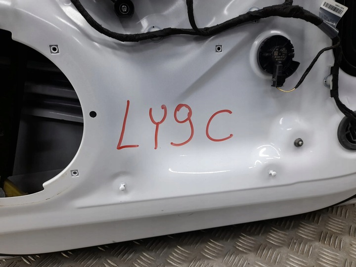 фото №9, Audi a4 s4 b9 перед сторона правая дверь