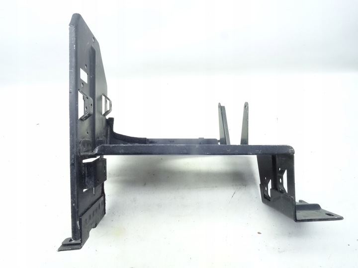 фото №3, Audi a8 d2 99-02 кріплення чейнджер 4d