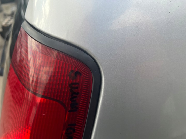 фото №10, Suzuki ignis i фара правая задняя правое зад