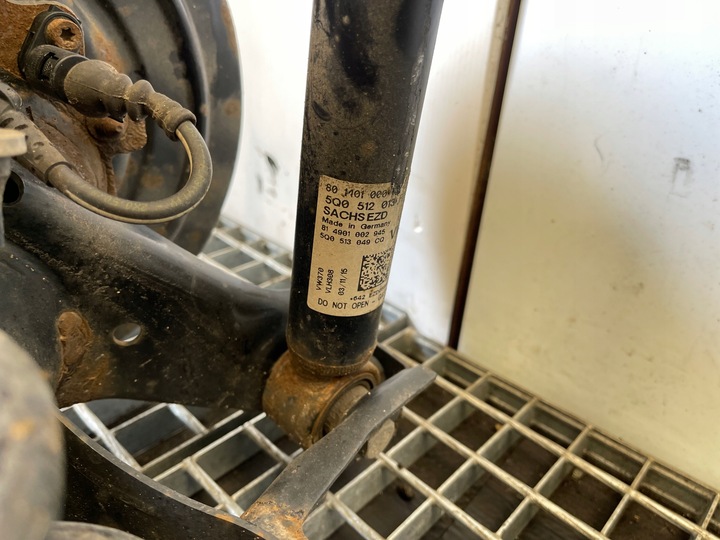 фото №10, Подвешивание задние балка ось зад leon iii универсал 5f 5q0501049as комплект