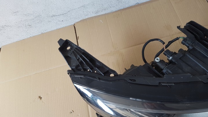 фото №3, Лампа перед комплектна зчеплення права talisman