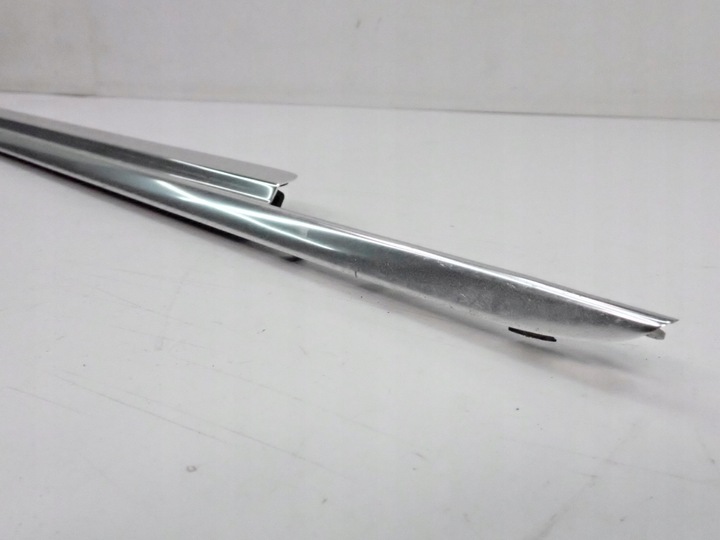 фото №10, Планка порогова хром права 4h0853986c audi a8 d4