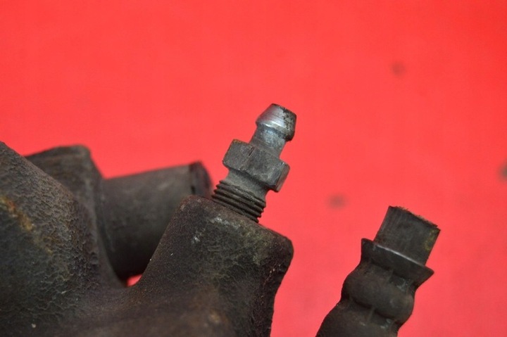 фото №7, Супорт гальмівний лівий перед 54/24 bmw e90 e91 2.0i 170 km 08-13