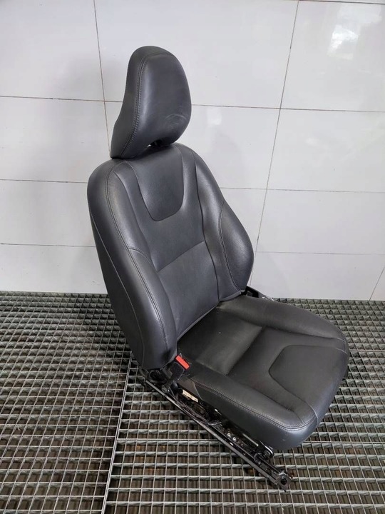 фото №11, Сидіння сидіння диван комплект шкіра volvo v60 i рестайлінг шкіра шкіряні