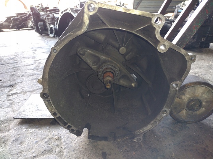 фото №7, Коробка передач коробки передач 1069401018 bmw e46 2.0 d zf