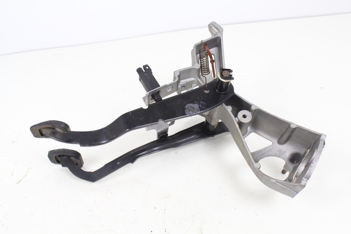 фото №2, Педаль гальма зчеплення vw passat b2 1984r.