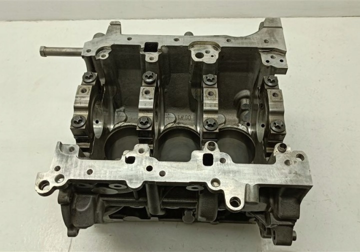 фото №11, Блок  двигуна номінал mini cooper f56 f55 bmw x1 x2 f48 b37 b37c15a 1.5d