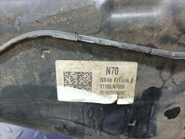 фото №7, Hyundai tucson бак bak пального заливна горловина бензин 31150-n7000