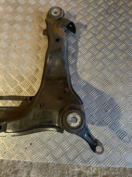 фото №7, Подрамник передние audi a4 avant 8ed, b7 8e0399313bd 2.0l дизель 2006