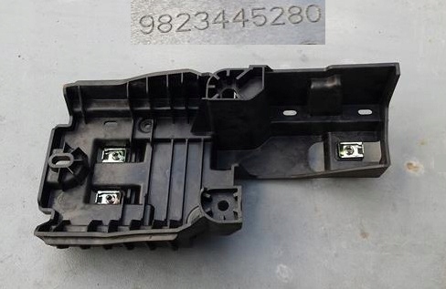 фото №1, Кронштейн основа тунелю peugeot 208 ii 9823445280