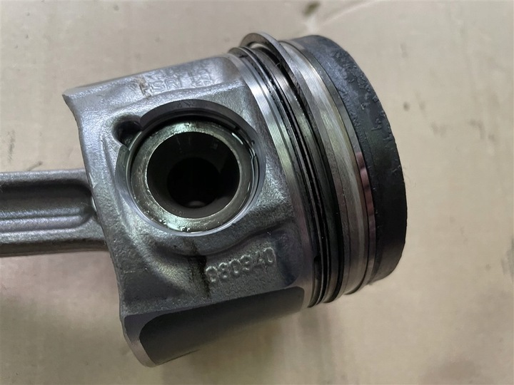 фото №8, Поршень + шатун renault trafic iii 3 1.6 dci 14-19r 2016r