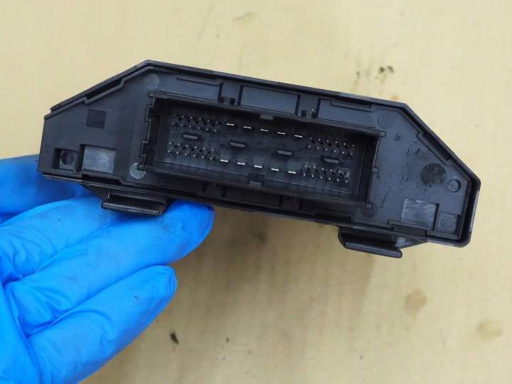 фото №6, Zafira b astra модуль комфорту 13191677 up keyless