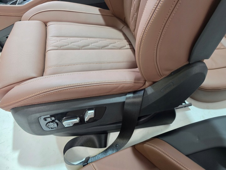 фото №7, Сиденья салон кожа bmw x6 g06 lci 5мест individual вентилируемые комфорт