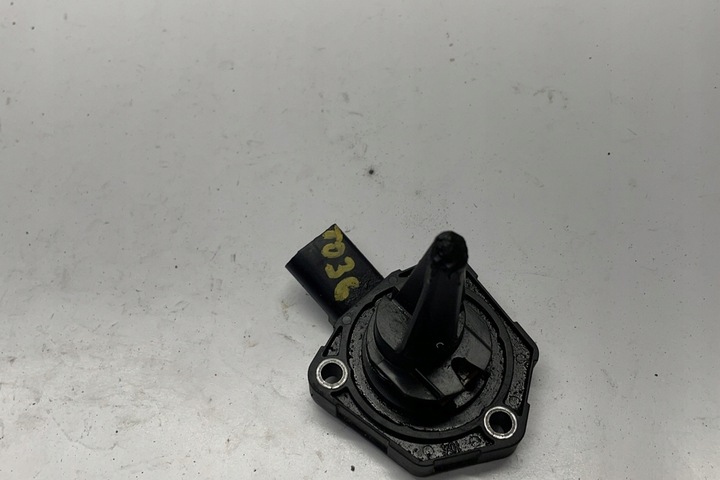 фото №11, Датчик уровня масла vw jetta mk7 04e907660c 1.4l бензин 110kw 2019