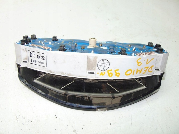 фото №6, Mazda demio 1.3 99r спидометр приборы пробег. 200350km