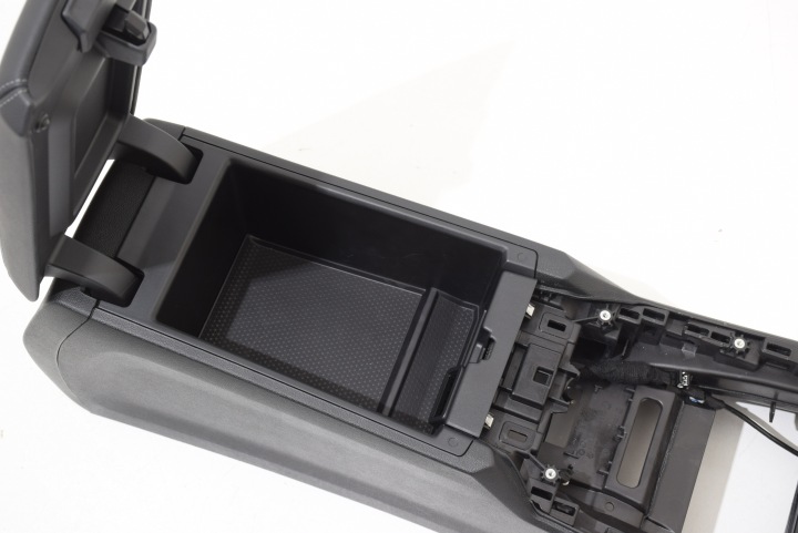 фото №9, Bmw g20 g21 g22 g26 туннель средний подлокотник консоль кожа vernasca