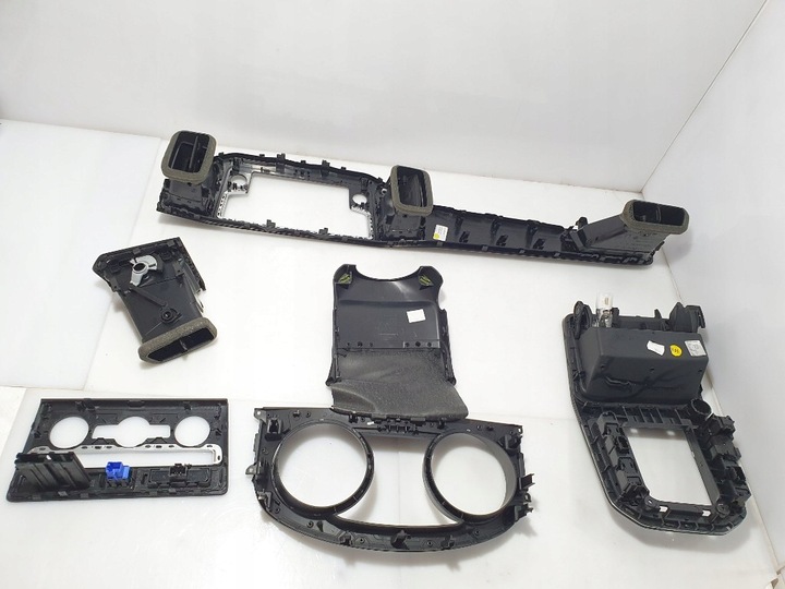 фото №14, Golf vii sportsvan 2015r декоры решётки воздуховод панель климат рамка туннеля eu