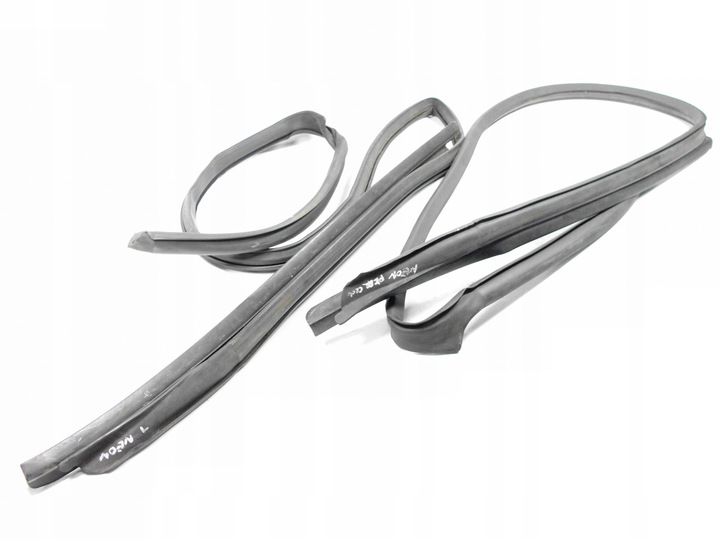 фото №1, Chrysler neon ii 01r прокладка скла лобовий