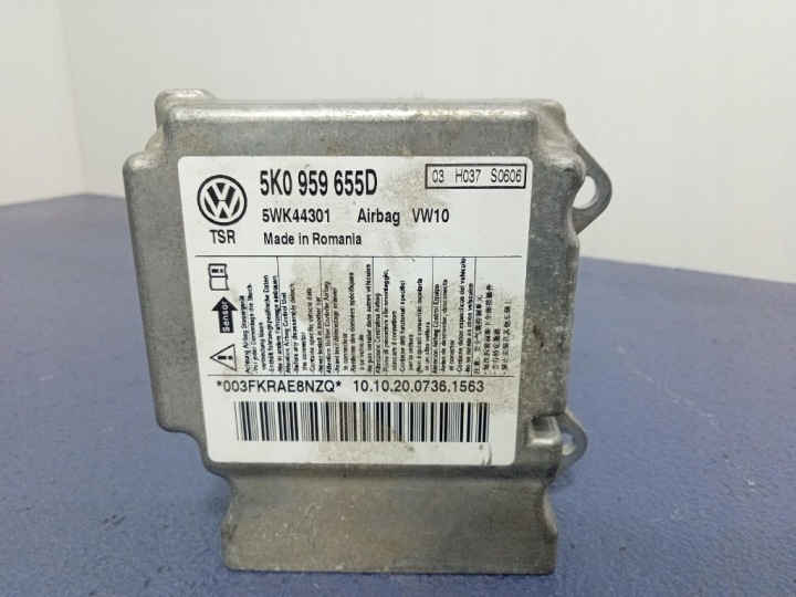 фото №6, Vw golf 6 vi торпедо консоль подушка ремни европа 3kv5k1857181b