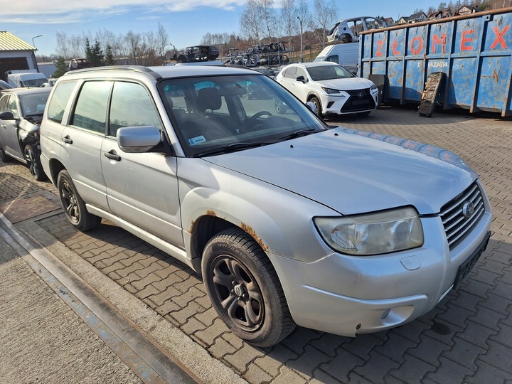 фото №10, Subaru forester 2 ii sg 02-05 лампа правая зад задняя европа