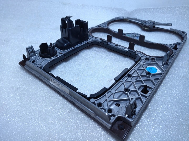 фото №16, 7p1863216 рамка dekor планка cup тримач бардачок vw touareg 7p 2010-2018r