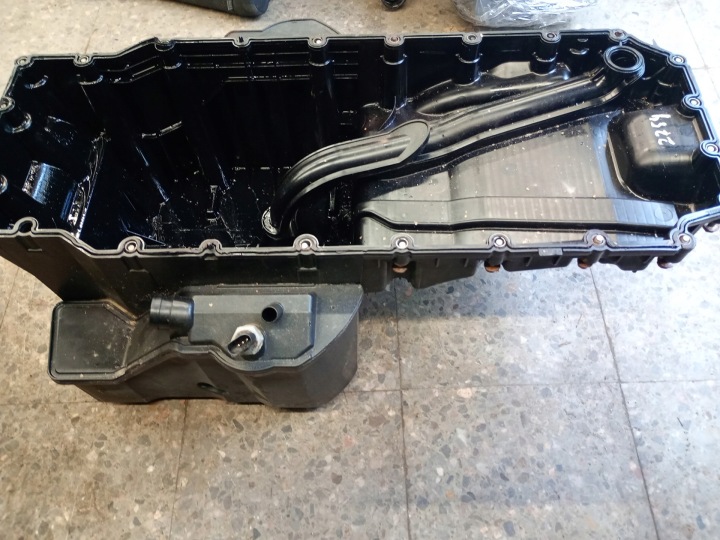 фото №10, A936010 поддон масла mercedes atego euro6