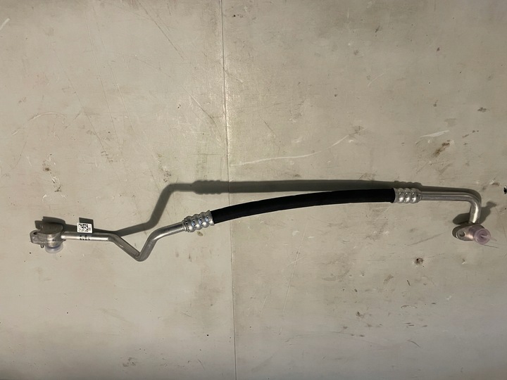 фото №1, Шланг кондиционера taycan e-tron