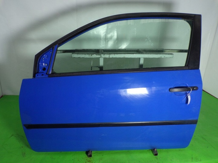 фото №1, Ford fiesta mk6 3d дверь левая перед лак x3