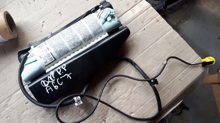 фото №1, A6 c7 4g подушка сидіння права перед 4g5880242b