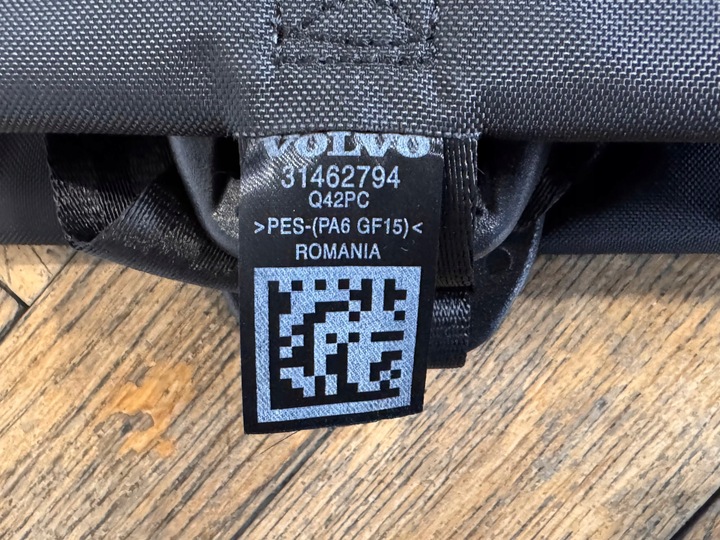 фото №8, Volvo v60 ii 2018-2025 ролета багажника + сетка вертикальная оригинал