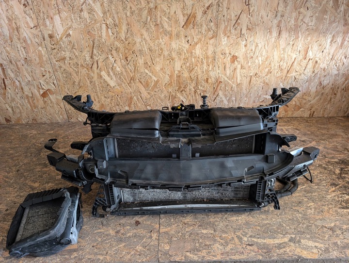 фото №1, Mercedes glb gla w 247 45 amg комплектний pas радіатор шланги вентилятор