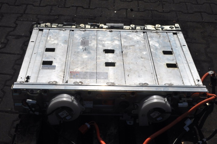 фото №6, Toyota prius iii 1.8 гибрид 99km батарея g9280-47131 4.4 kwh 126 tys km