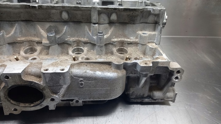 фото №9, Головка двигателя 9684487210 volvo citroen peugeot 1.6 hdi