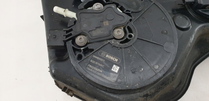 фото №8, Бак насос adblue vw amarok 2.0 tdi 2h6131877 5q0131969c f01c250148