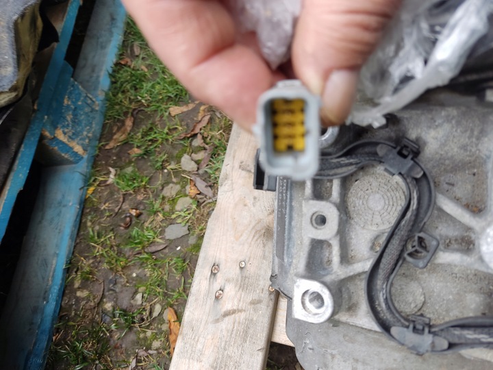 фото №8, Коробка передач коробки передач peugeot 208 1.6 ehdi 20dp77 piątka