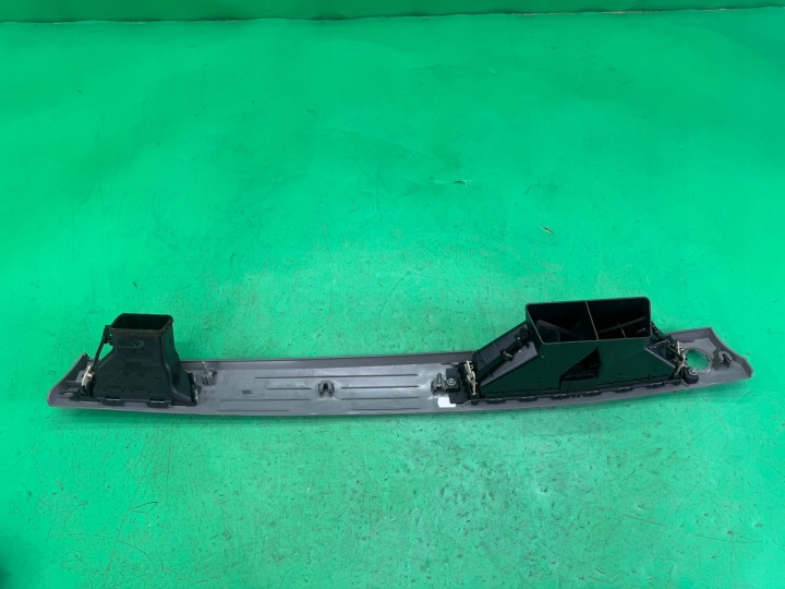 фото №8, Решётка воздуховод средняя dekor молдинг 7132845 bmw 3 e91 e90 04- европа