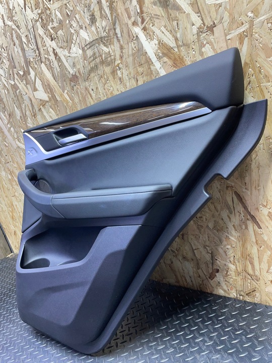 фото №7, Боковина двері праві зад задній bmw x3 g01 leatherette / чорний k8sw дерево