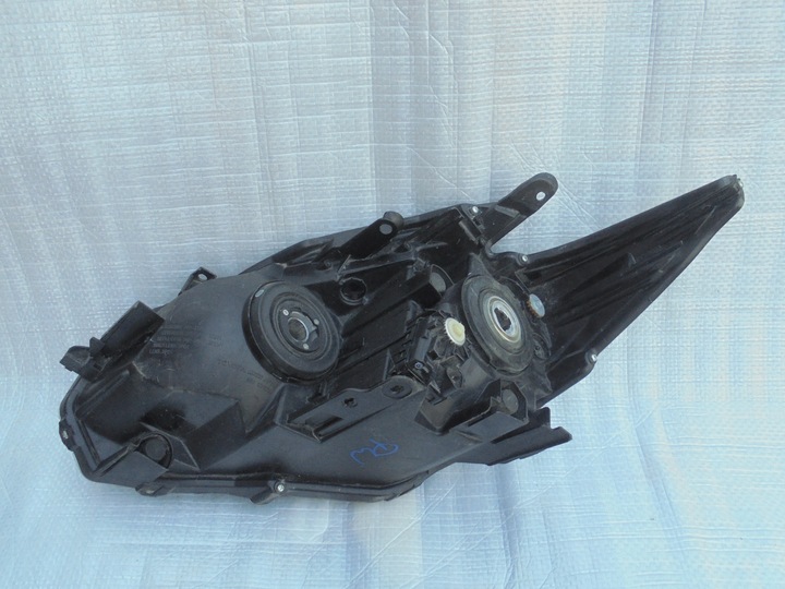 фото №10, Лінза права лампа блакитна фара праві toyota prius iii 3 12-15 eu